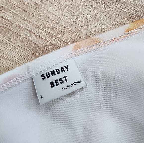 Sunday Best floral crop top - Picture 3 of 4